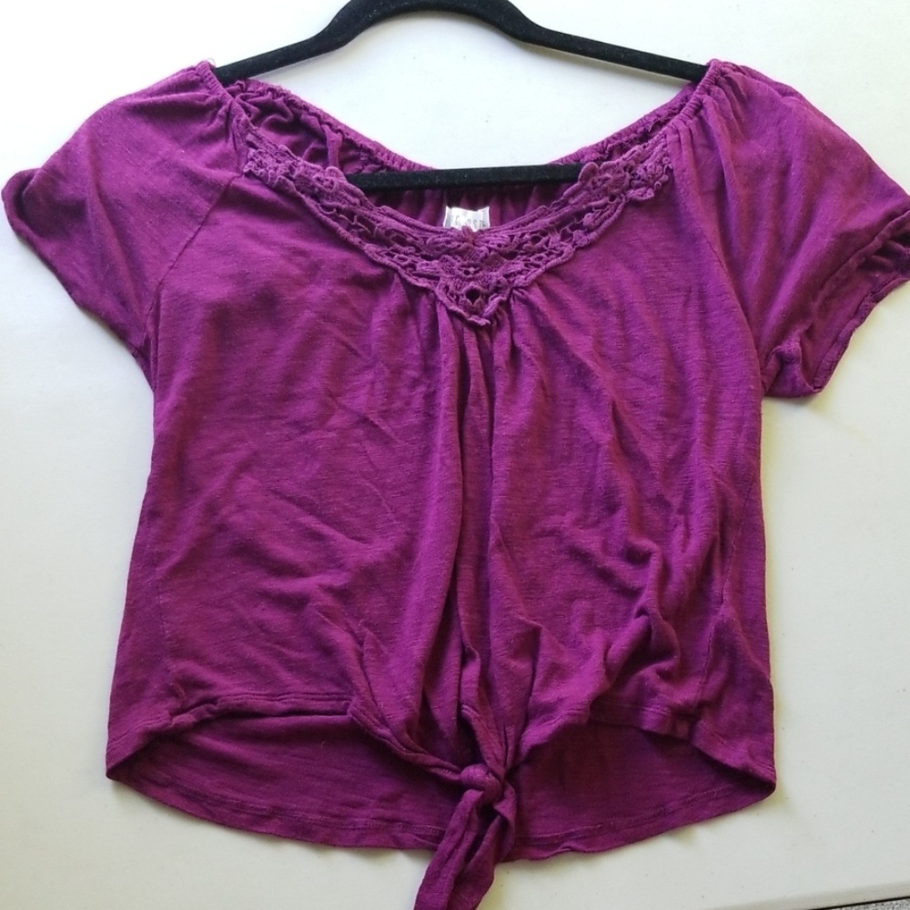 AEROPOSTALE Front Tie Shirt